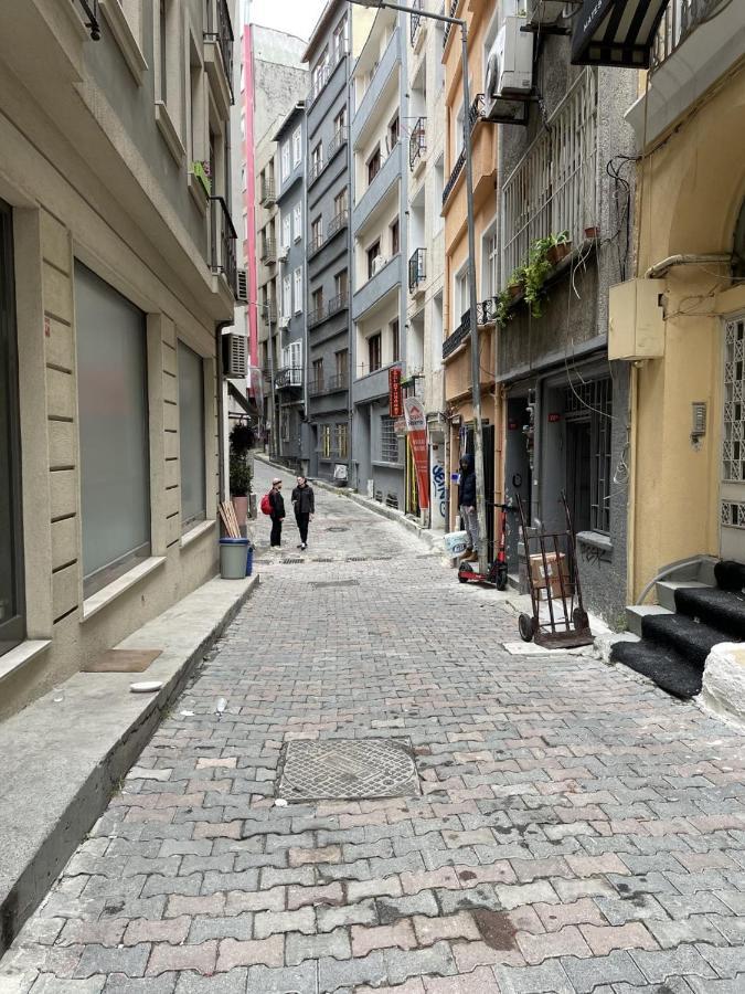 Mates Istiklal * Provincia di Istanbul